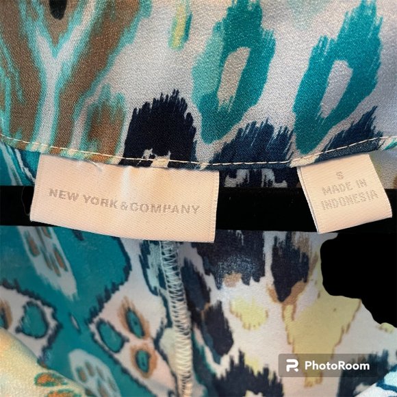 NEW YORK & COMPANY Bohemian Tribal Sleeveless Blouse sz. small - Picture 3 of 4